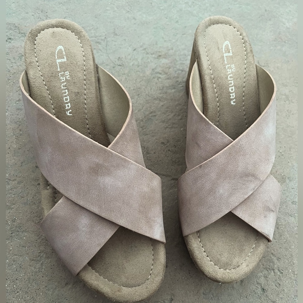 CL by Laundry Wedges 🌵7.5